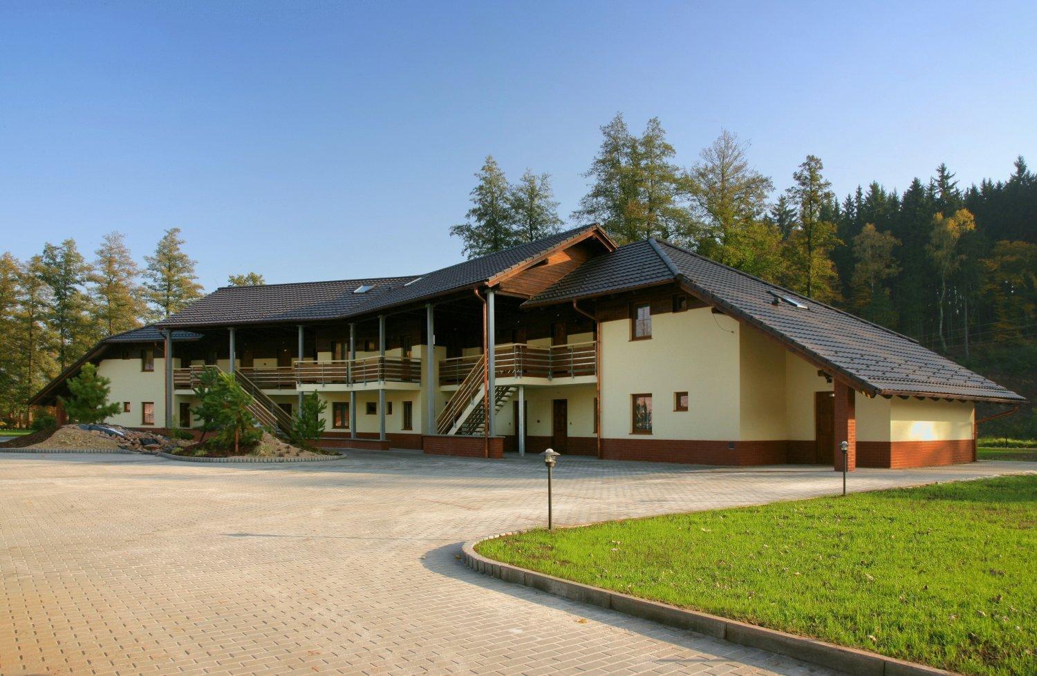Tx Hotel Hostinné Buitenkant foto